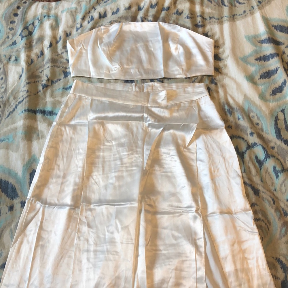 White two piece set
